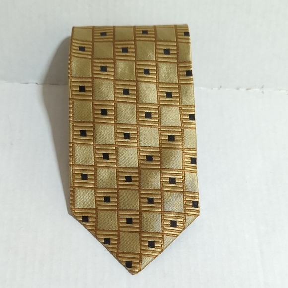 Michael Newell 100% Silk Hand Made in the USA Tie Gold/Black - Picture 1 of 5